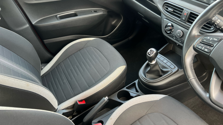 Hyundai i10 1.0 MPi SE 5dr Petrol Hatchback